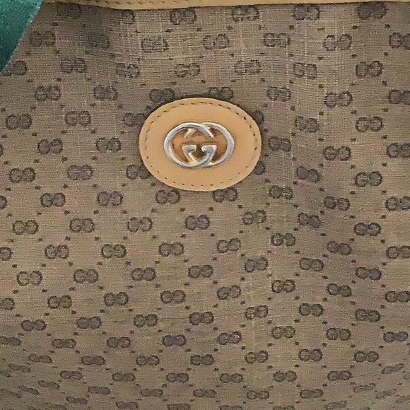 Gorgeous Gucci Vintage Tote ❤️❤️💚 - Picture 3 of 16